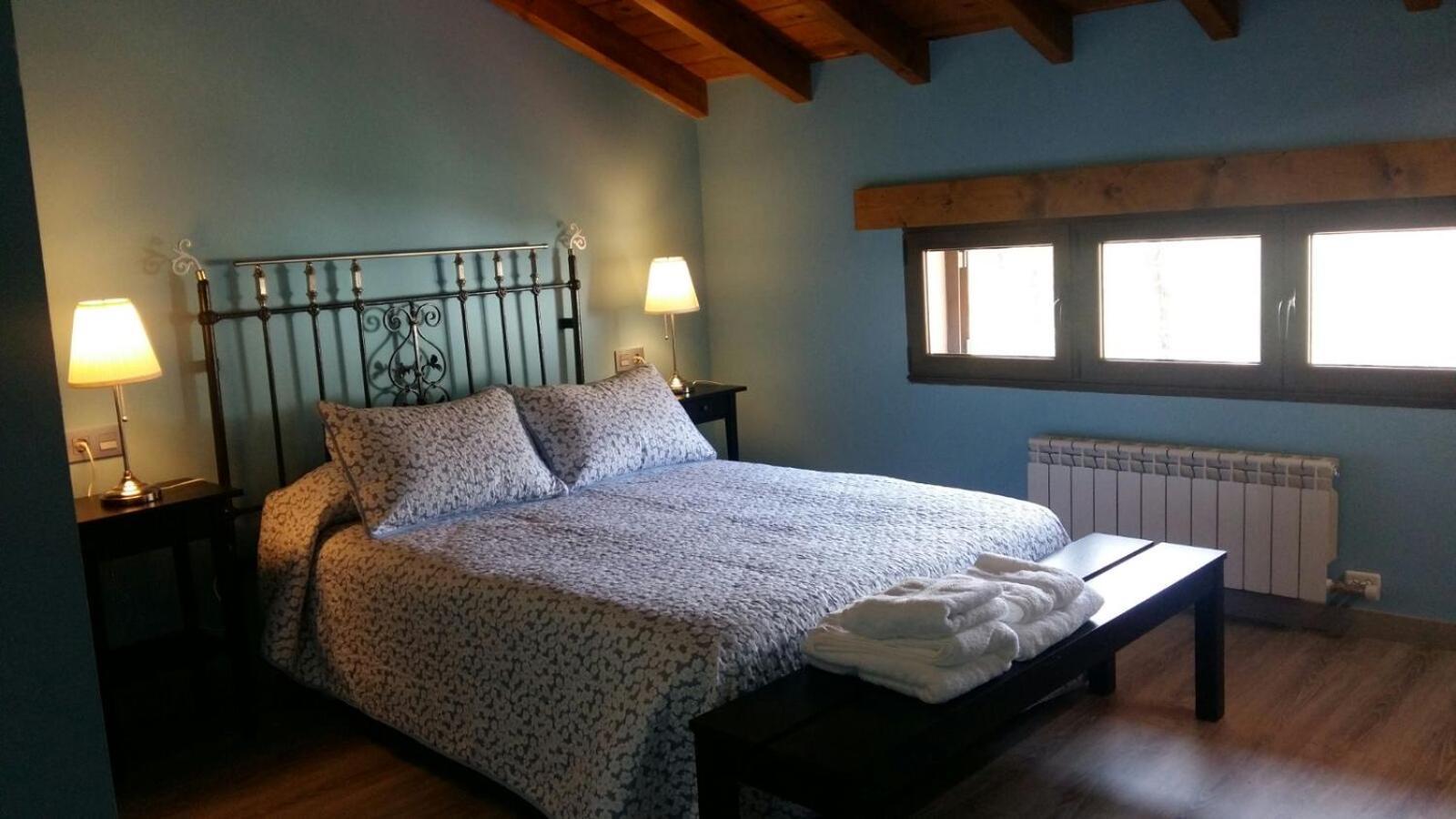 Apartamento Turistico Casas De Manuel La Pola de Gordon Eksteriør billede