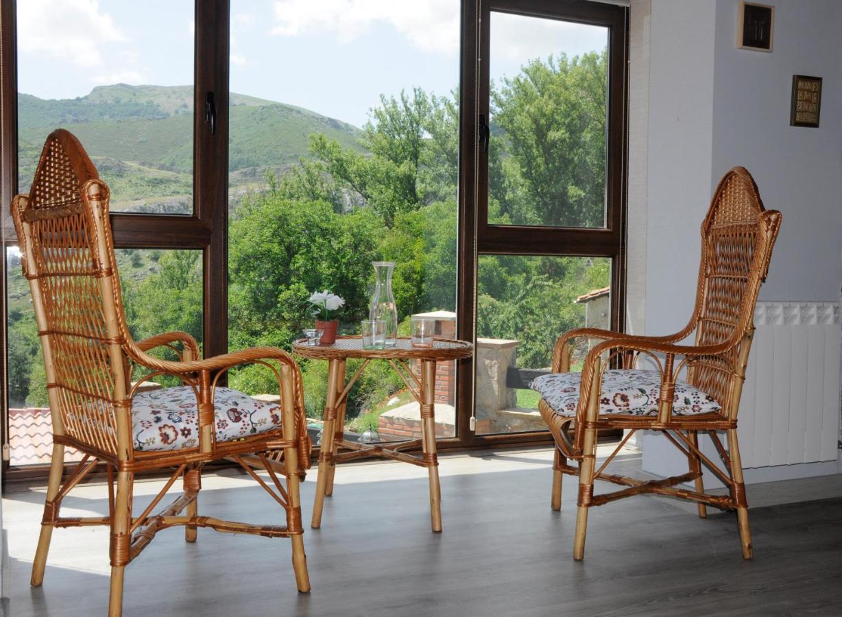Apartamento Turistico Casas De Manuel La Pola de Gordon Eksteriør billede